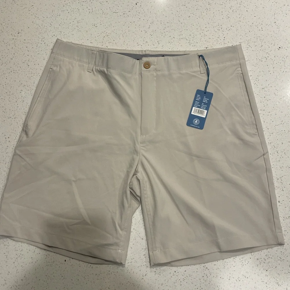 NWT Caribbean Joe‎ Men's Flat Front Tech Chino Shorts Size 38 Stone Pockets